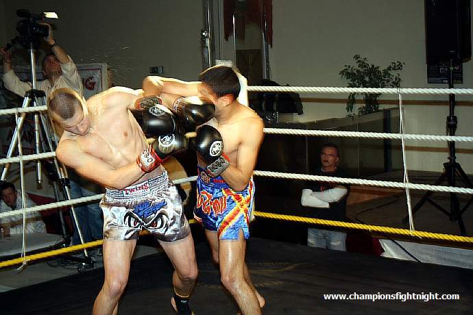 091218_0122_slonov-sahralian_k1_fight_night_ii.jpg