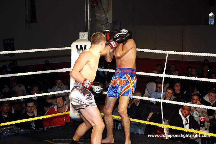 091218_0138_slonov-sahralian_k1_fight_night_ii.jpg