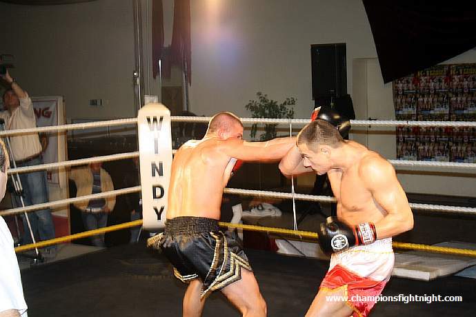 091218_0221_petschulat-wycik_k1_fight_night_ii.jpg