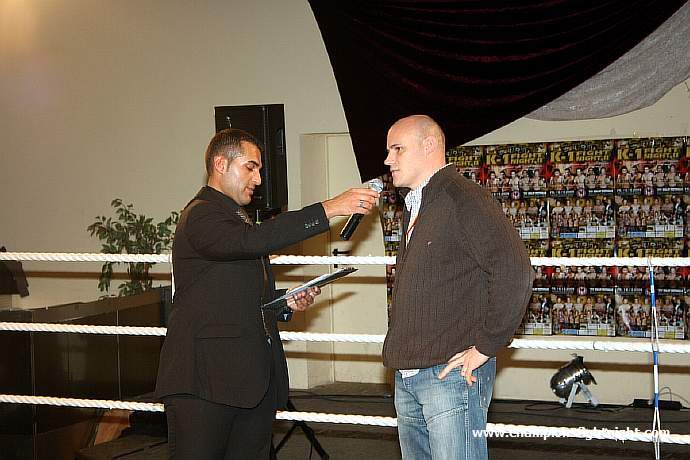 091218_0289_ehrung-dr-martin-wagner_k1_fight_night_ii.jpg