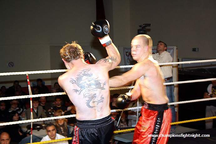 091218_0335_prell-berg_k1_fight_night_ii.jpg