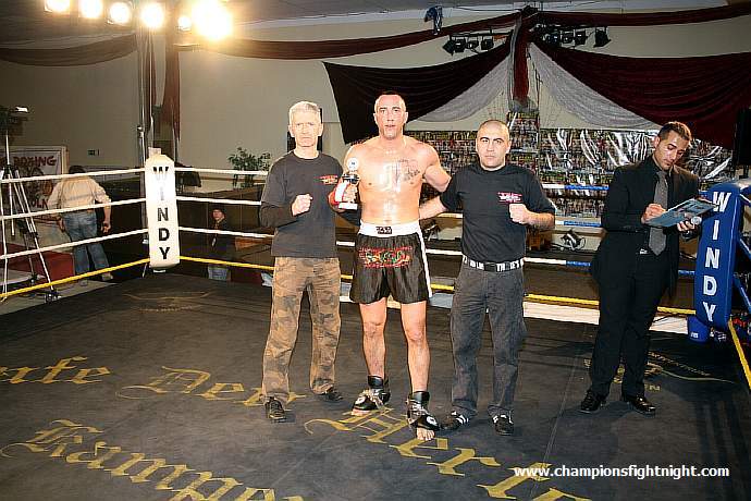 091218_0466_ocaktuerk-akrouch_k1_fight_night_ii.jpg