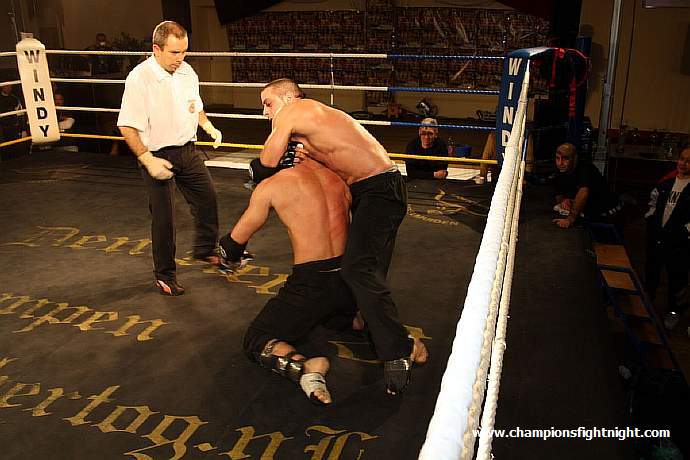 091218_0533_densiz-moser_k1_fight_night_ii.jpg