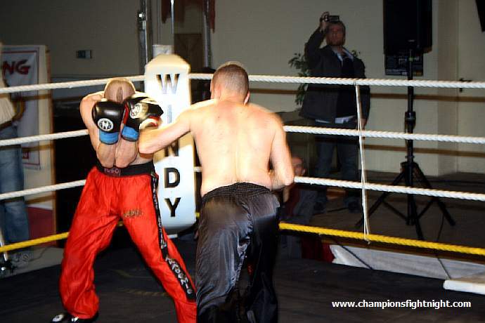 091218_0646_brueggen-kurnaz_k1_fight_night_ii.jpg