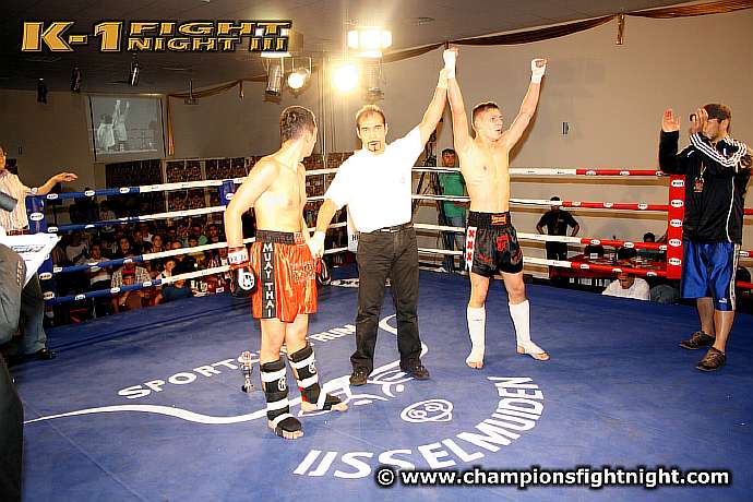 110708_0124_giantsios_oeztuerk_atamtuerk_k1_fightnight_3.jpg