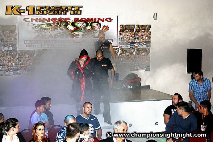 110708_0178_giantsios_elezi_k1_fightnight_3.jpg