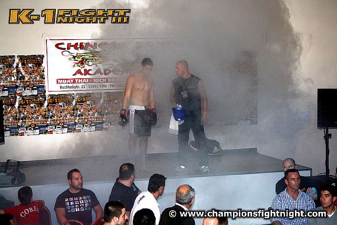 110708_0287_naumov_bozer_k1_fightnight_3.jpg