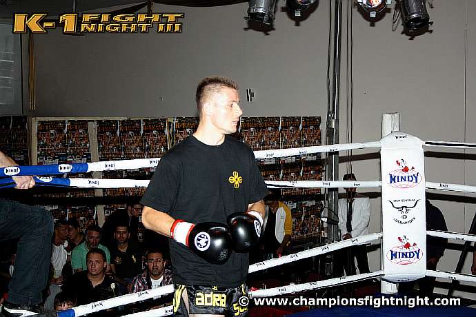 110708_0408_aksu_sobek_k1_fightnight_3.jpg