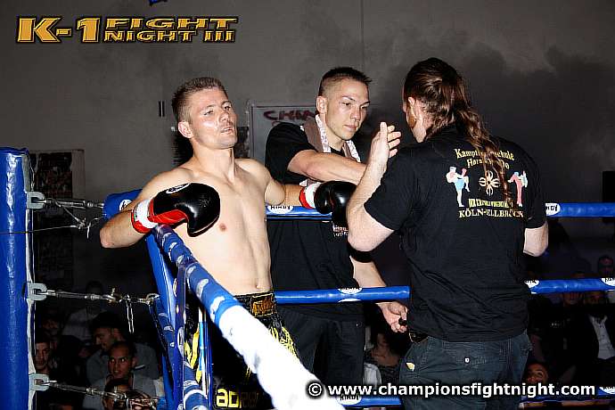 110708_0409_aksu_sobek_k1_fightnight_3.jpg